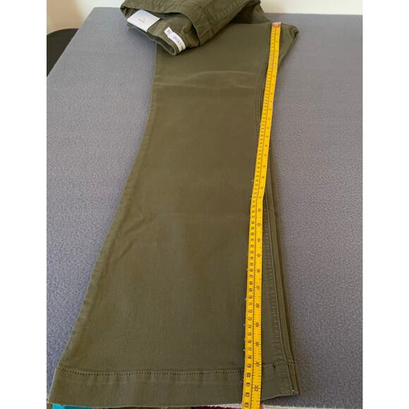 NWT Ms Cello Deluxe Comfort Stretch Olive Green Mid rise Pull On Flare Jeans 1X - Picture 8 of 8